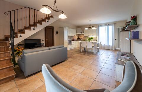 Borgo Saturn: villa intera.