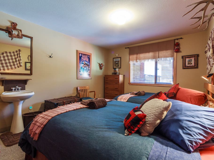 Wild West Room with 2 double beds