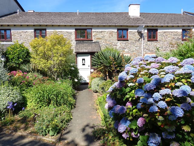 Oyster Cottage Batson Creek Salcombe Cottages For Rent In Salcombe