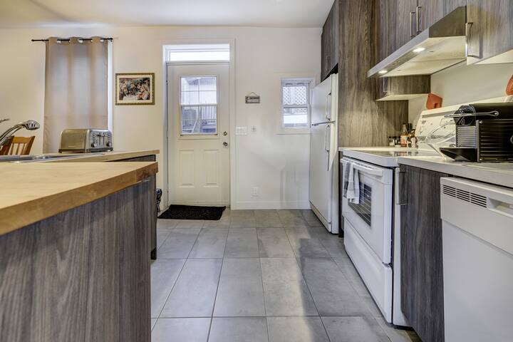 100% private home . reservation 32 jours et plus. gallery image 3