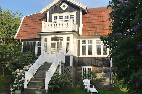 Beautiful and idyllic summer villa on Brännö