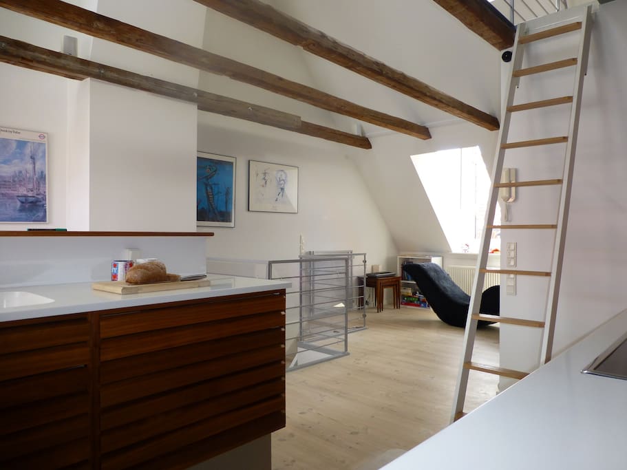 The kitchen and lounge area