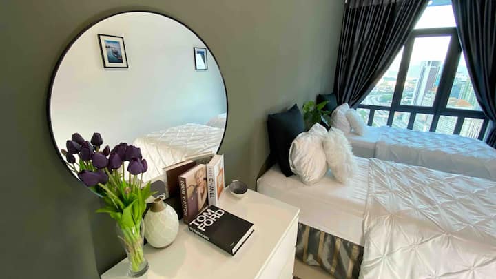 חדר שינה שני, שולחן הלבשה/מלתחה