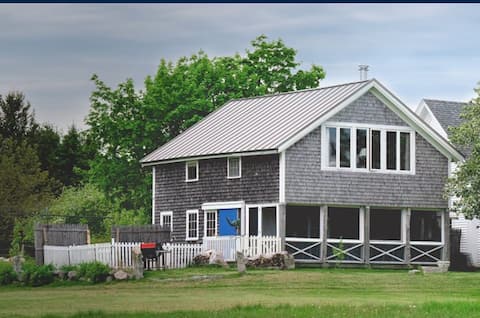 Tapley Farms: Charming Barn at Salt Water Farm