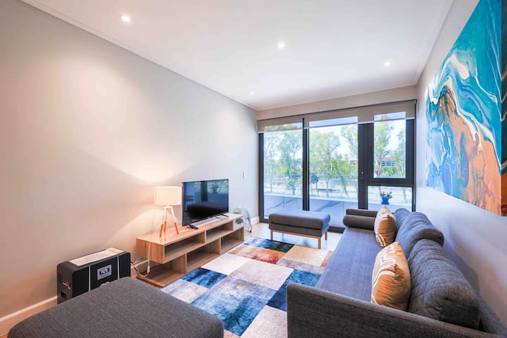 Vibrant GreenPoint near Waterfront, Shops &Dining gallery image 3