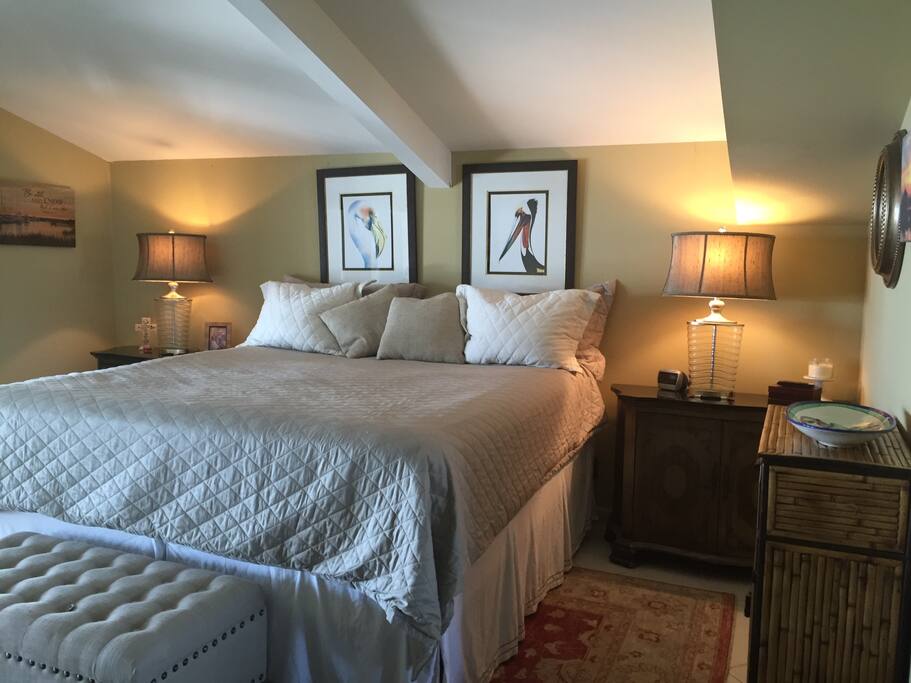 Master Bedroom -king bed.