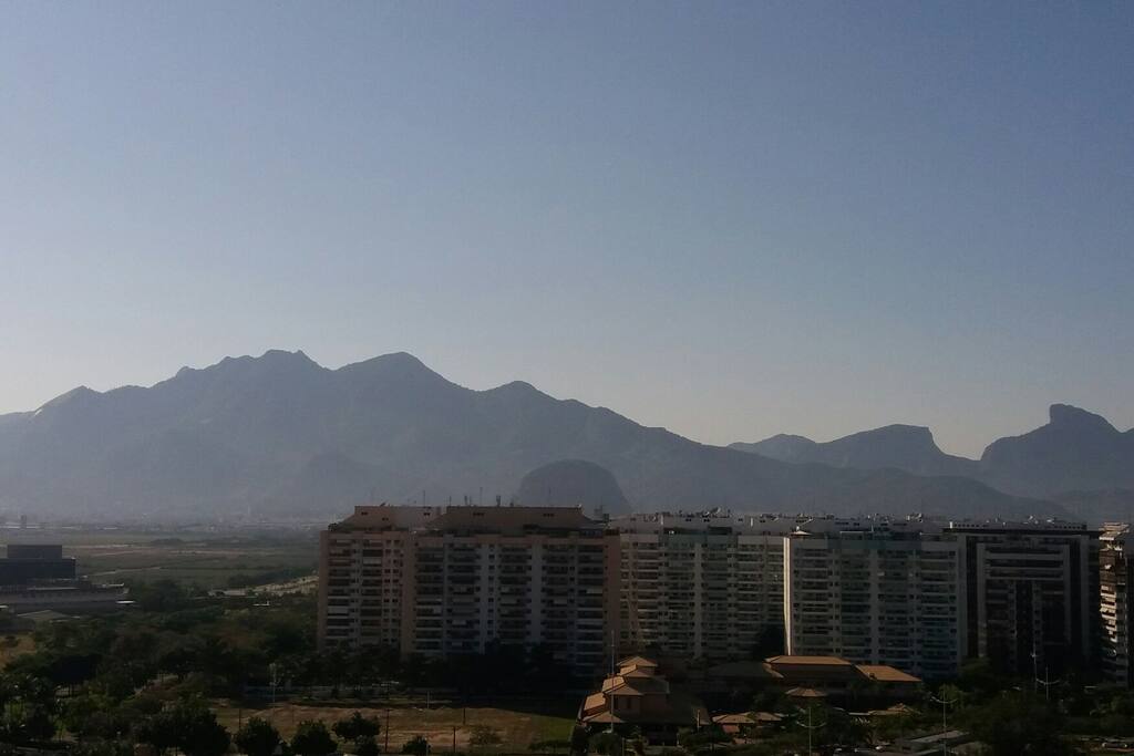 Vista Amanhecer nas Montanhas / Pedra da Gávea