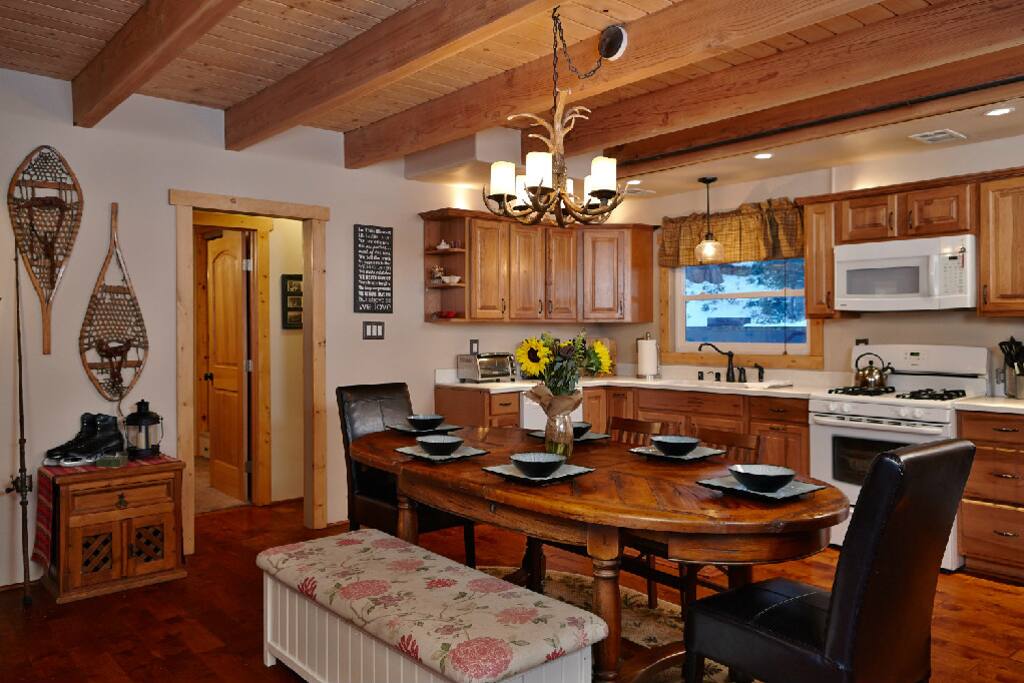 Open Kitchen with seating for 6