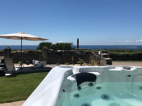 Le Clos Pointe St-Mathieu**** sea view / 2-13 pax