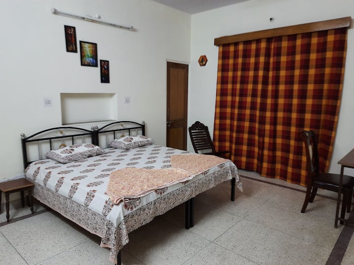 საძინებელი 2