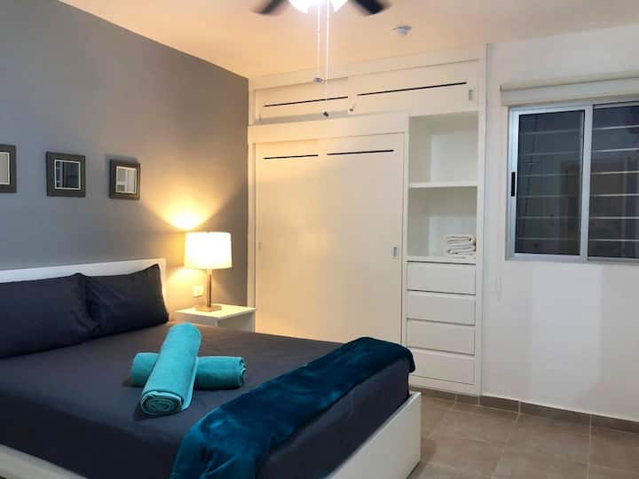 Ეს ოთახი პირველ სართულზეა. 