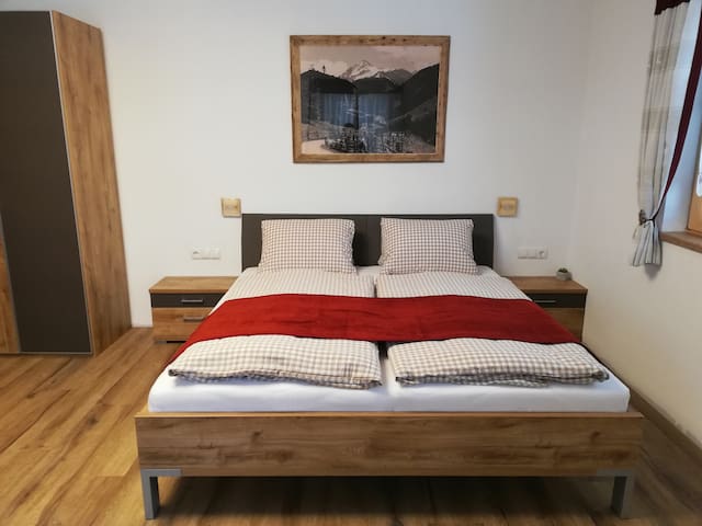 Entire home with 2 bedrooms in Zillertal - db Apart