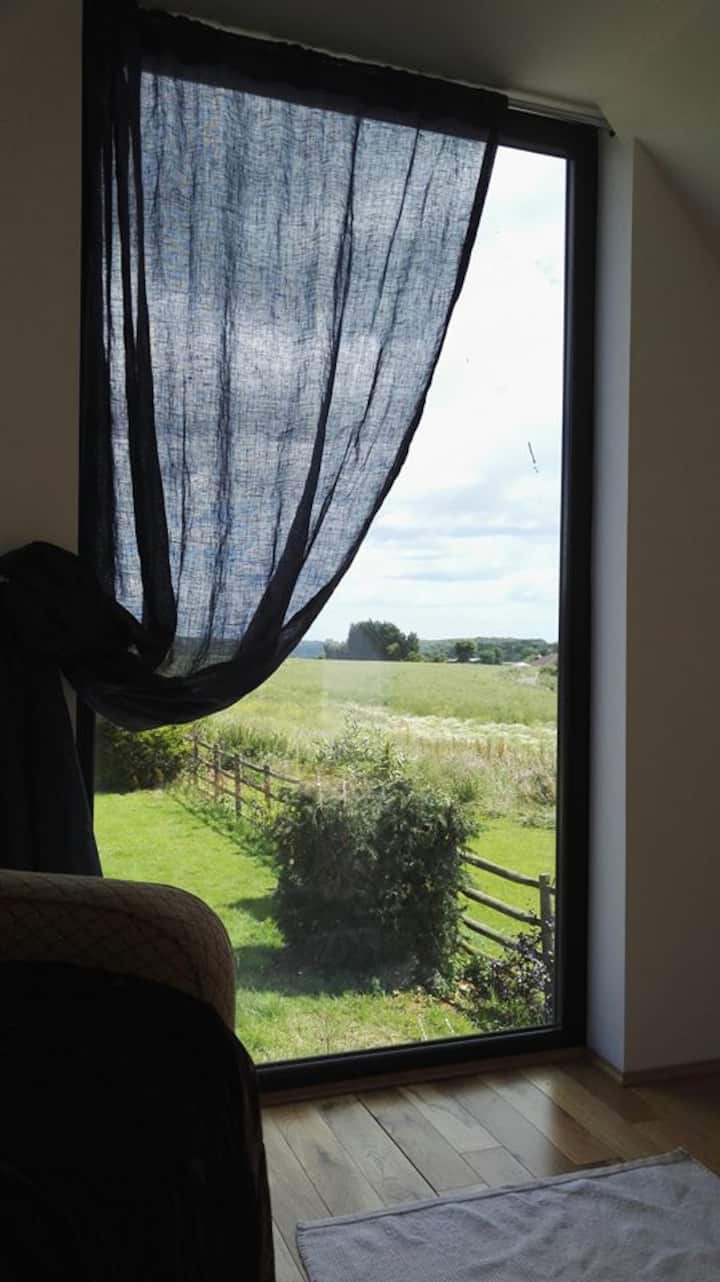 Spitfire Barn-hot Tub, Tranquil Area Nr Folkestone - Kent