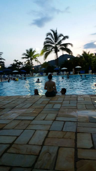 Uma piscina enorme
