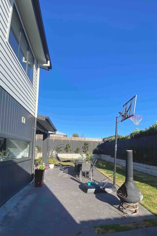 SomerVilla: Luxe Family Escape gallery image 5