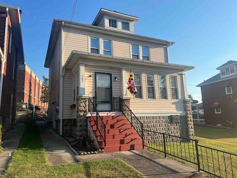 Spacious Parkside Oasis!