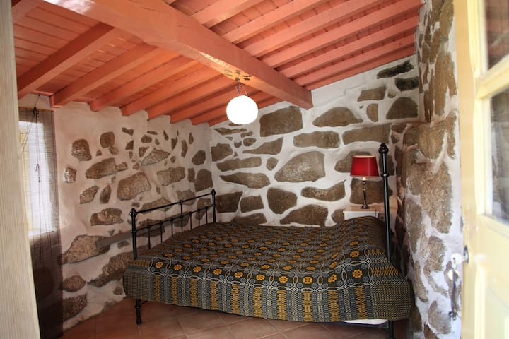 Peaceful Quinta private guest room