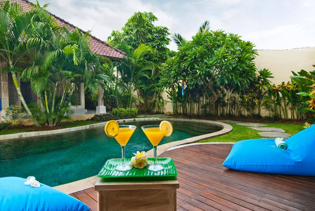 pool & garden view