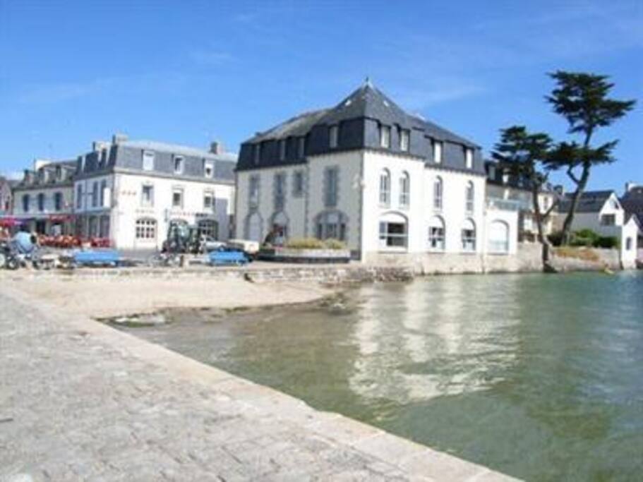 L'immeuble en premier plan