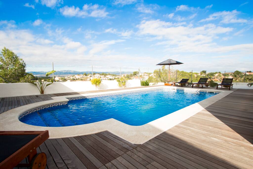 Gorgeous private pool