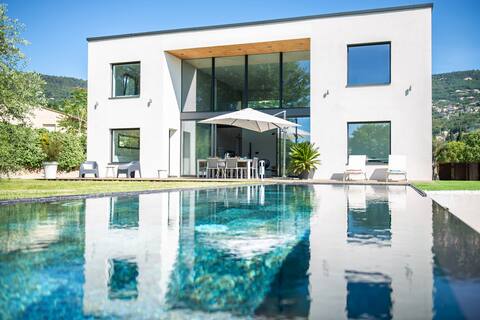 Stunning contemporary villa