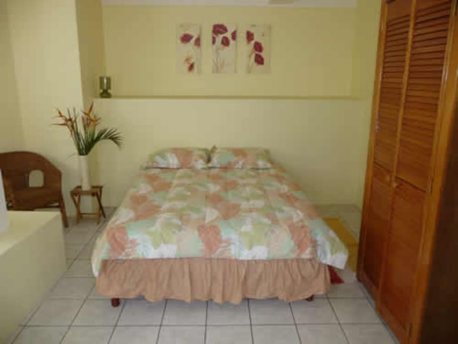 Garden Apartment Queen Size Bed