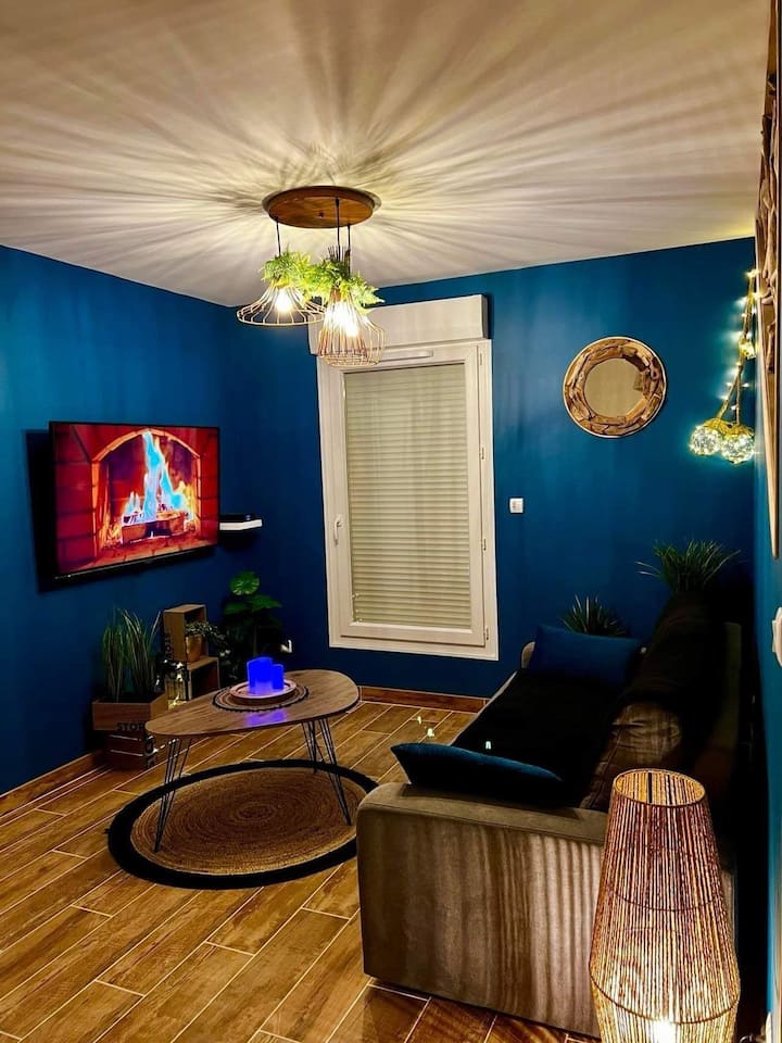 Maison Chaleureuse Avec Spa Privatif Et Billard. - Calais