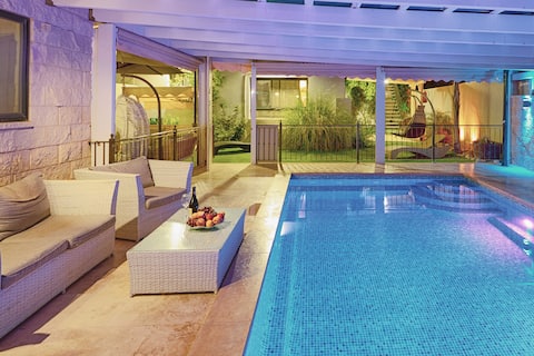 Morvelevona - Charming villa with pool, Jacuzzi and size