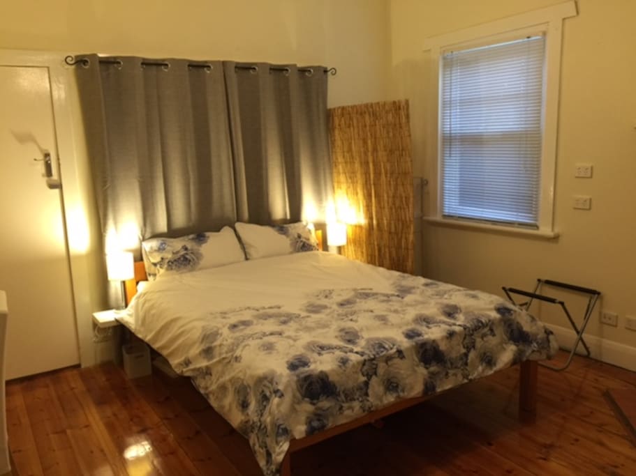 Master queen size bed.