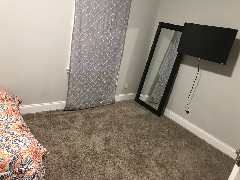 full size mirror and 32in smart tv