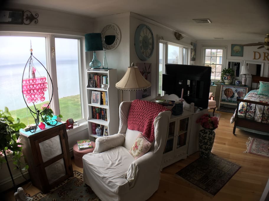 A quiet corner where you can read or just relax and watch the ocean