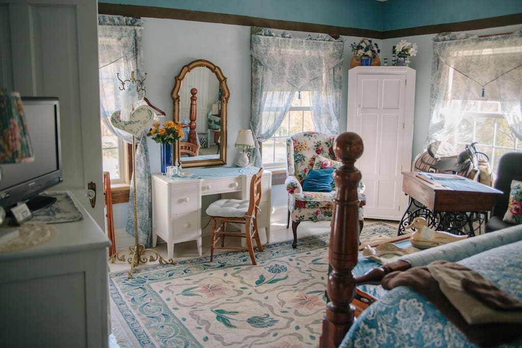 The King Room features a luxurious king-size bed and private bathroom.