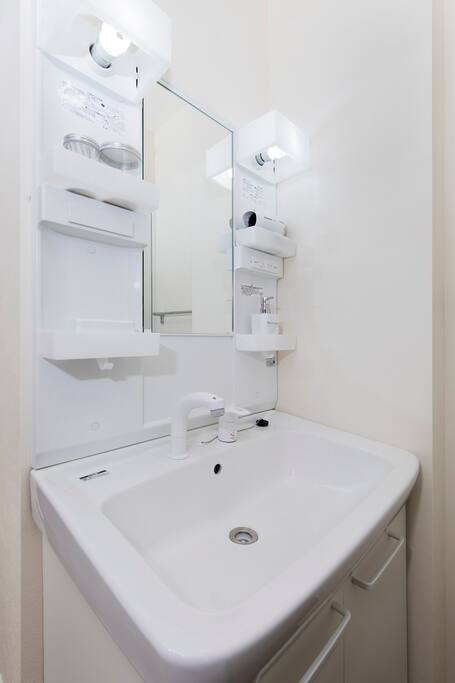Clean washstand