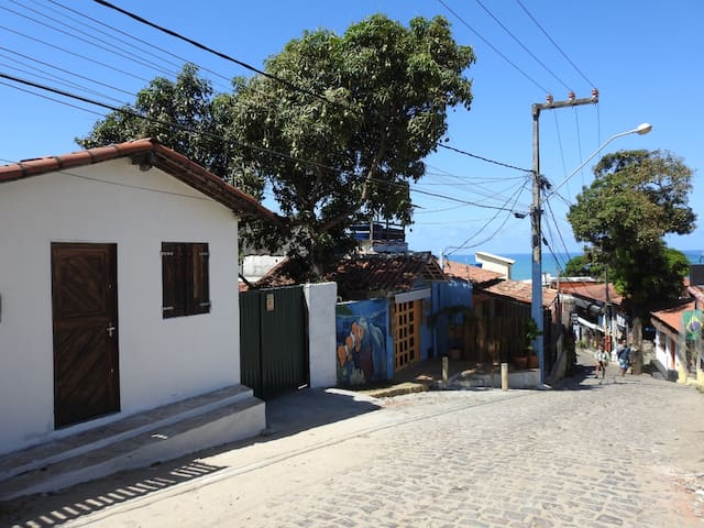 Suíte com Ar na Gameleira - 100m da praia