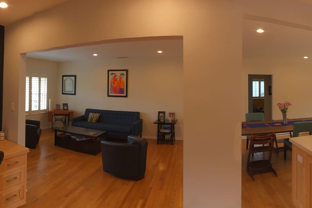 Open living room/dining room/kitchen floor plan