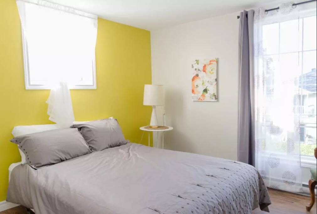 Chambre de l'après-midi / Sunset Room