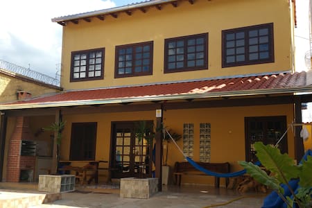 Casa nova c/ Piscina Aquecida & Ar Condicionado