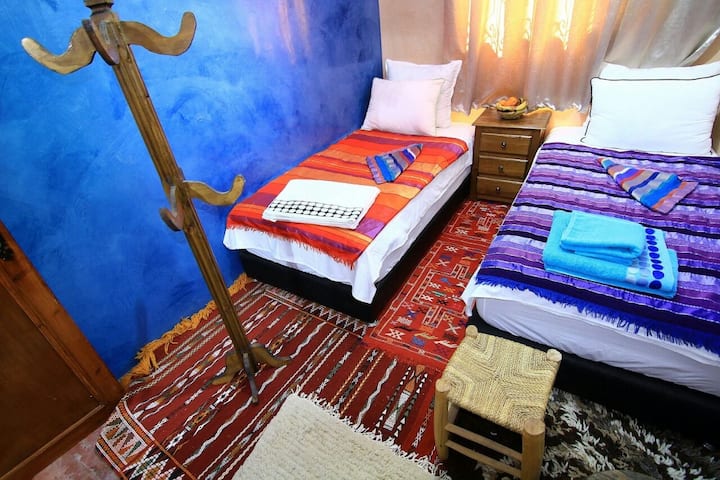 غرفة النوم 2