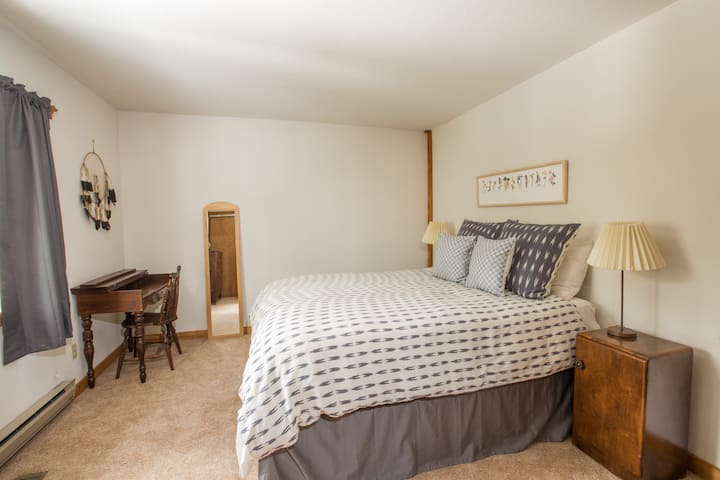 Quarto #3 - Queen