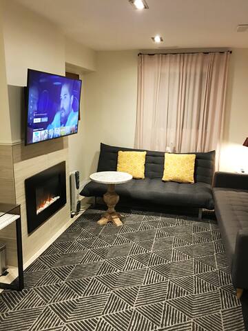 Lovely Downtown House gallery image 2