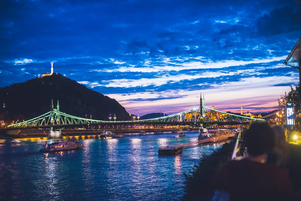 evening view from near by the house -source: budnight.hu