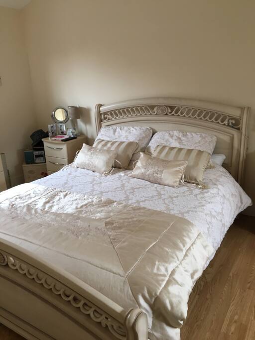 Large bedroom with ensuite