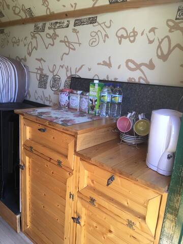 Long ham white horse