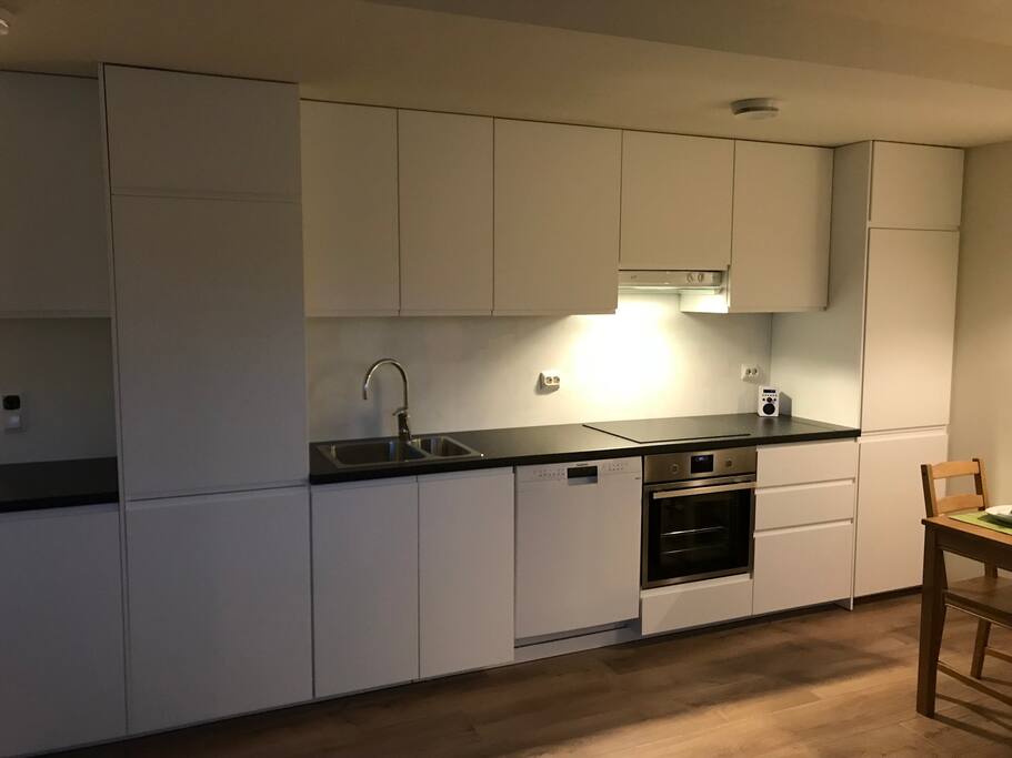 Kitchen. Kjøkken.