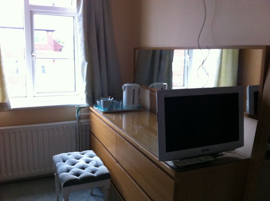 Time to relax with free view TV and some refreshments