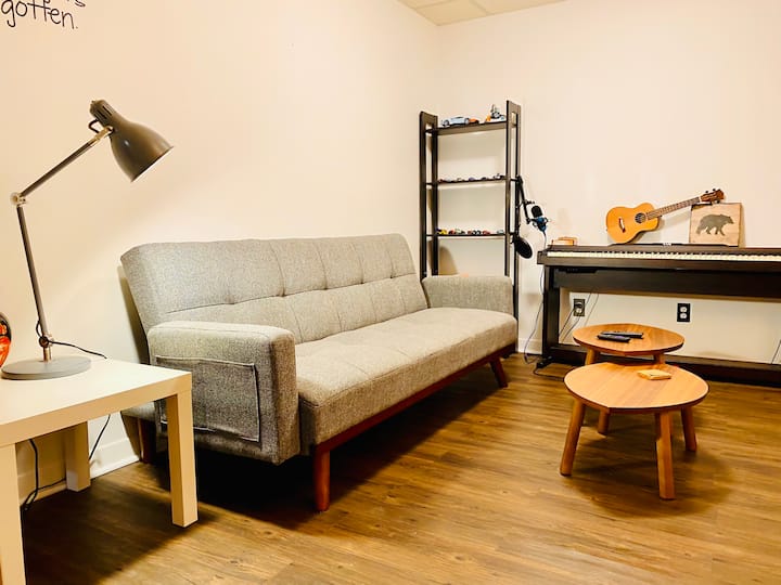 Longueuil Vacation Rentals & Homes Quebec, Canada Airbnb