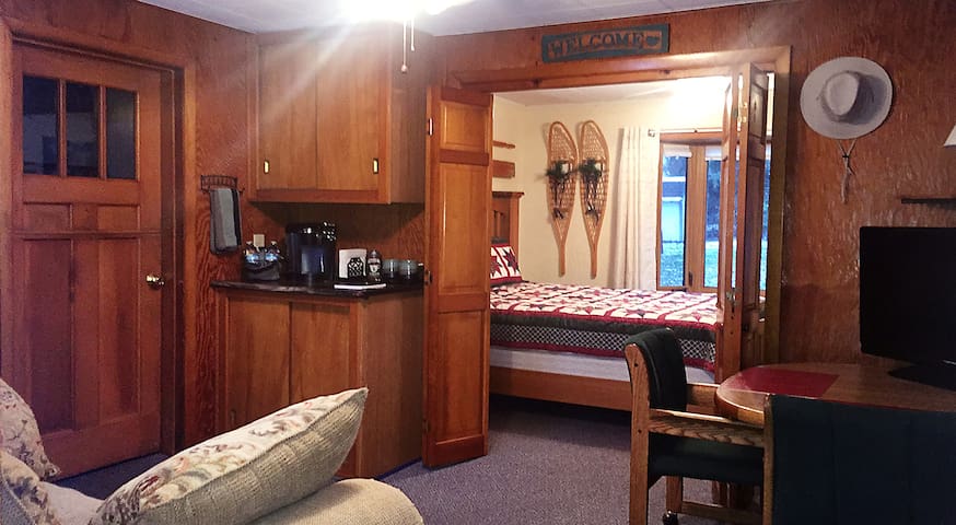The Woods - private suite