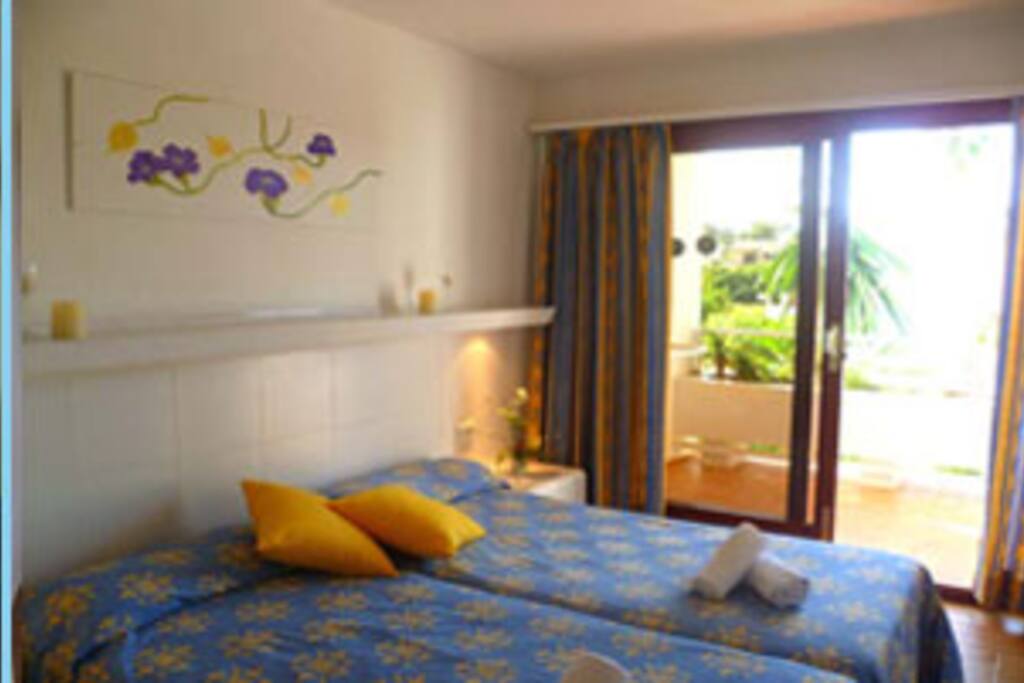 salon, dormitorio, cocina equipada