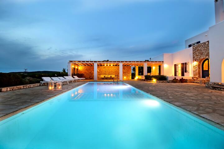Villa Haroula, Twilight Retreat. gallery image 2