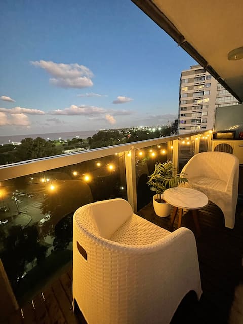 APARTMENT WITH AMAZING VIEW TO THE RIVER